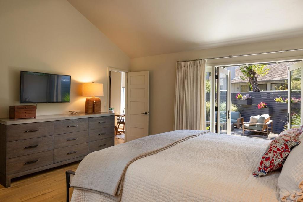 28061 Heron Court Property Photo 16