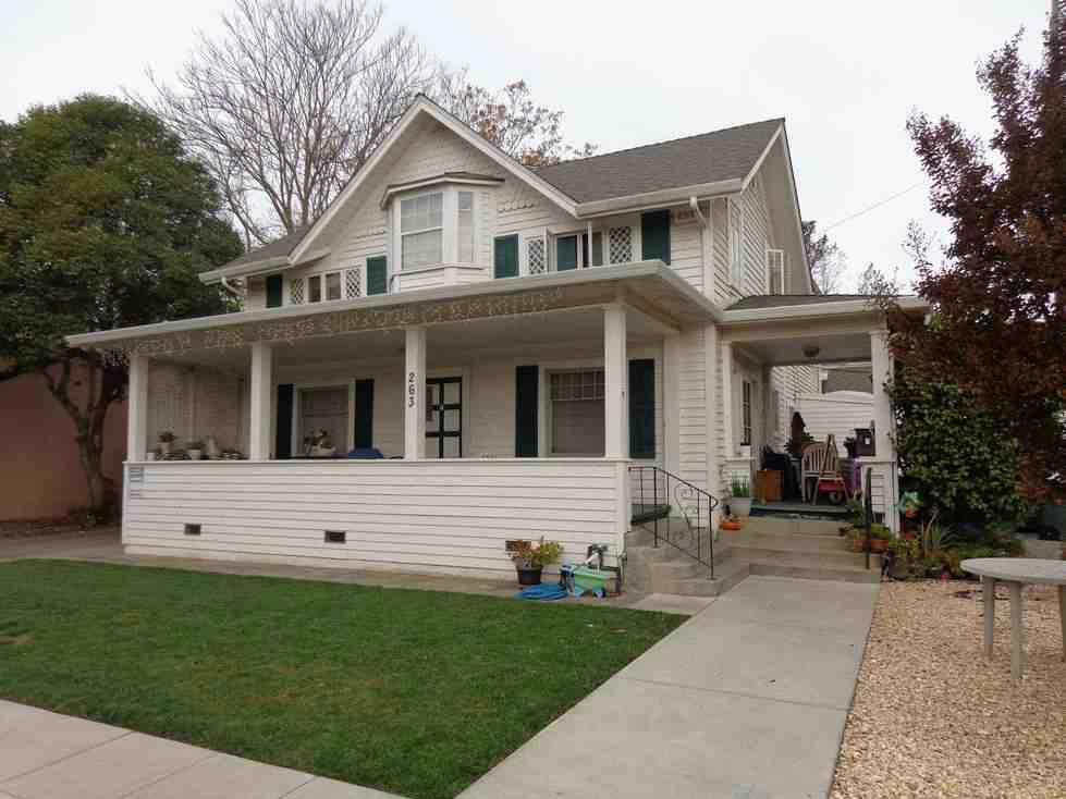 263 Fifth Street Property Photo 3