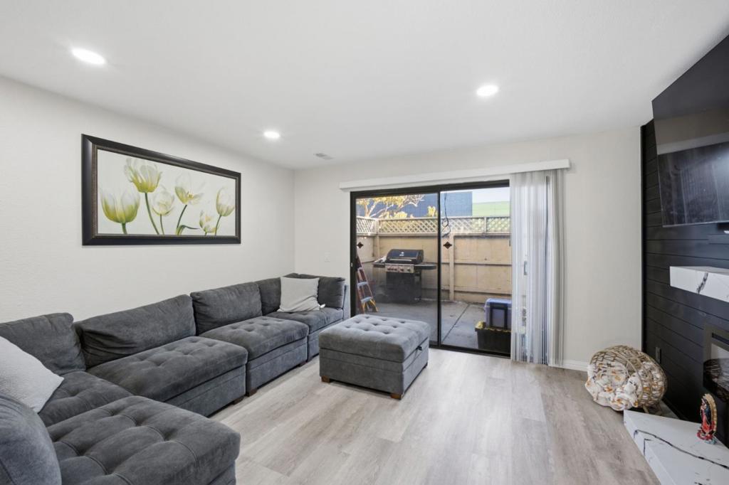 100 W Rossi Street 2 Property Photo 12