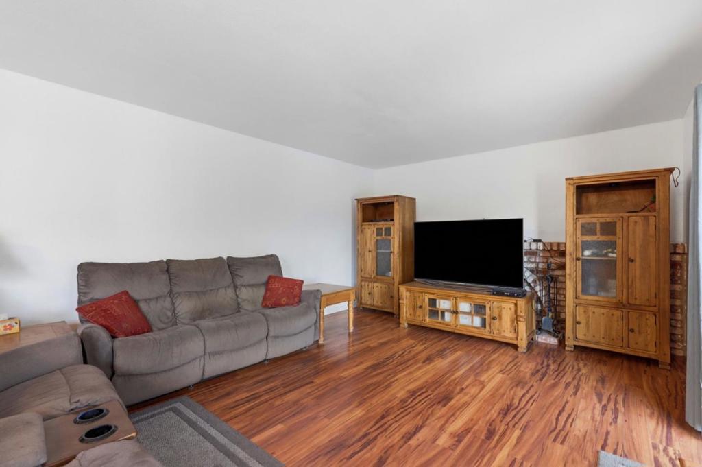 7185 Orchard Drive Property Photo 8