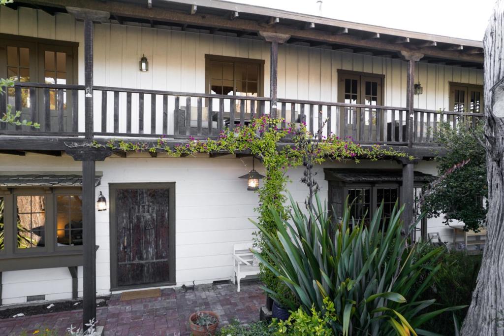 1122 Harrison Street Property Photo 3