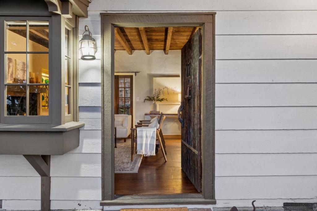 1122 Harrison Street Property Photo 6
