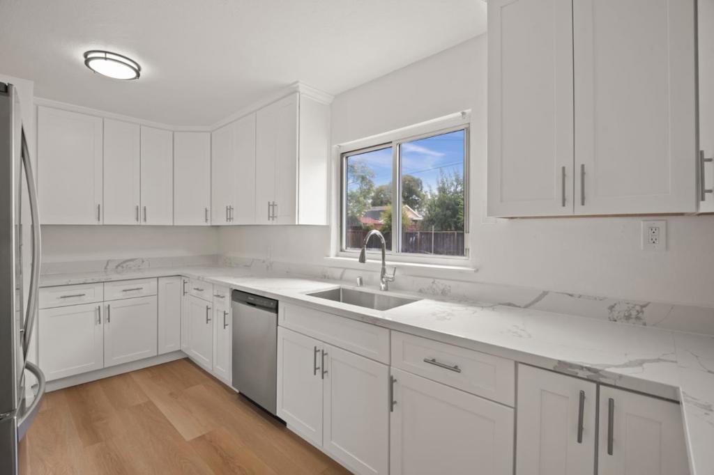 620 Ardis Avenue Property Photo 6