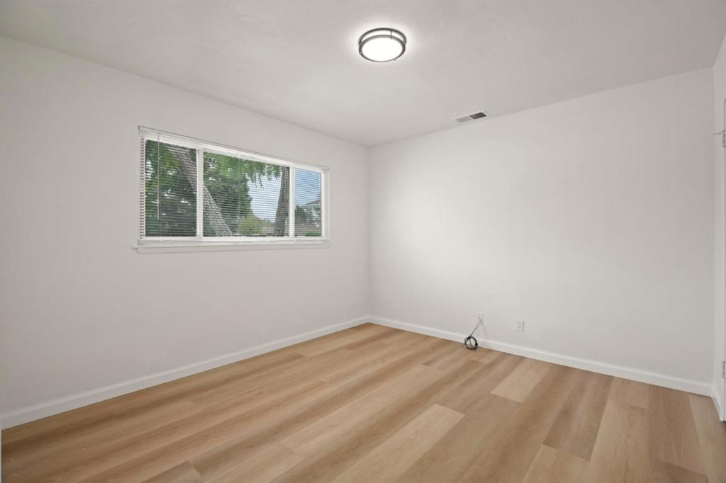 620 Ardis Avenue Property Photo 10
