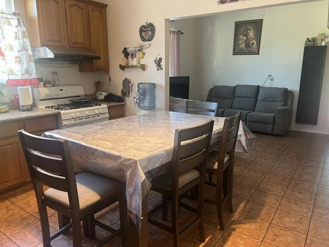 639 Jackson Street Property Photo 2