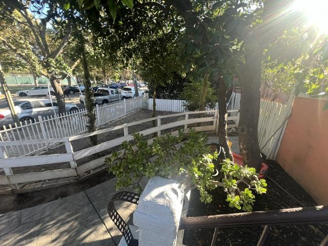 639 Jackson Street Property Photo 7