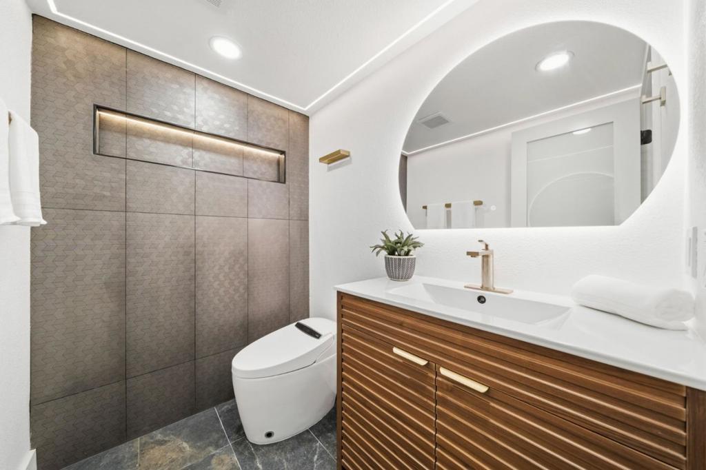 386 Curie Drive Property Photo 20