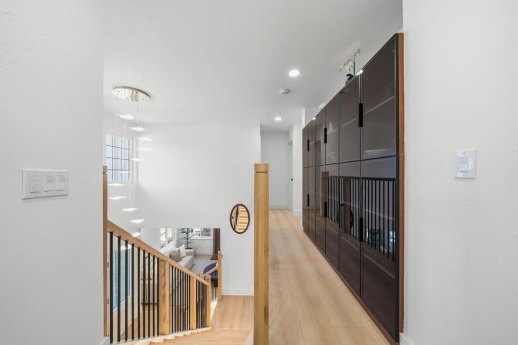 386 Curie Drive Property Photo 22