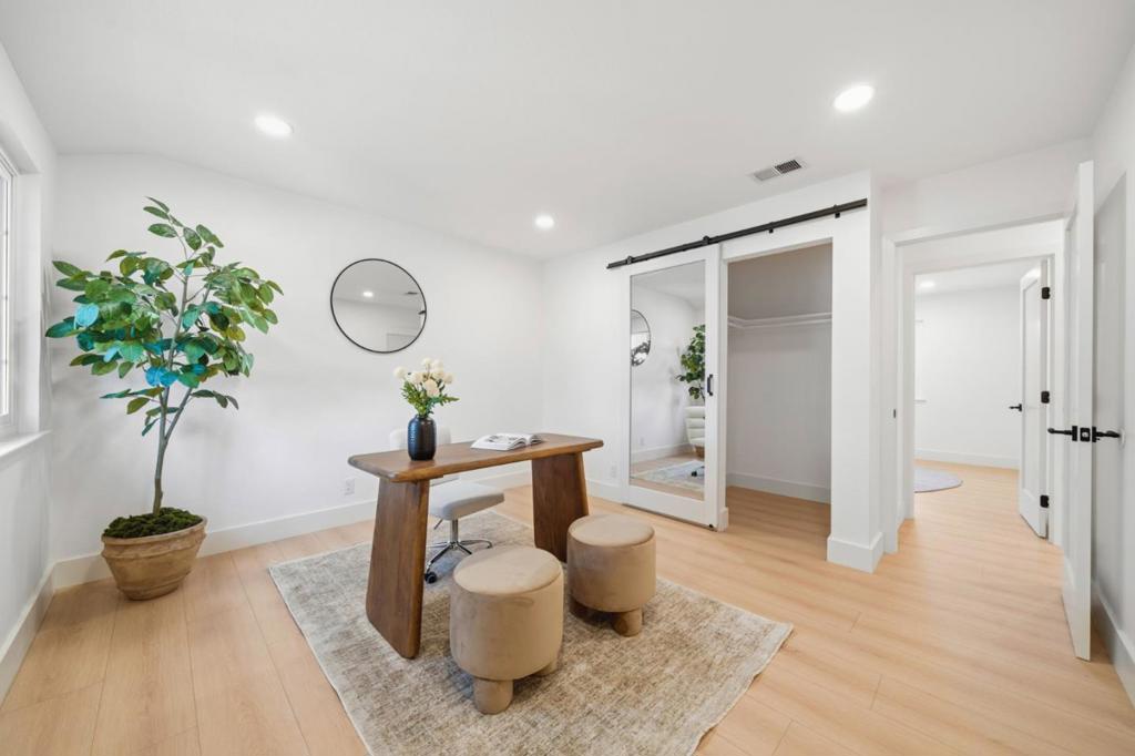 386 Curie Drive Property Photo 33