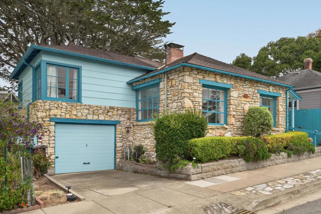 315 Cypress Avenue Property Photo 1