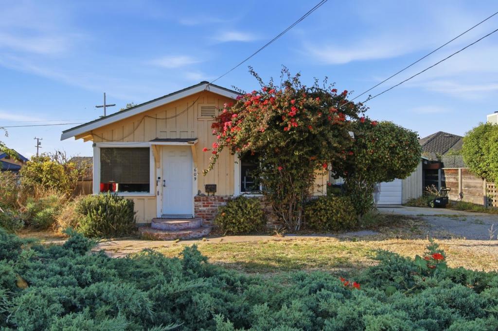 609 Trinity Avenue Property Photo 1