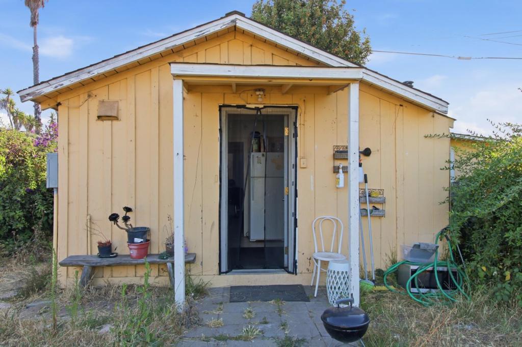 609 Trinity Avenue Property Photo 17