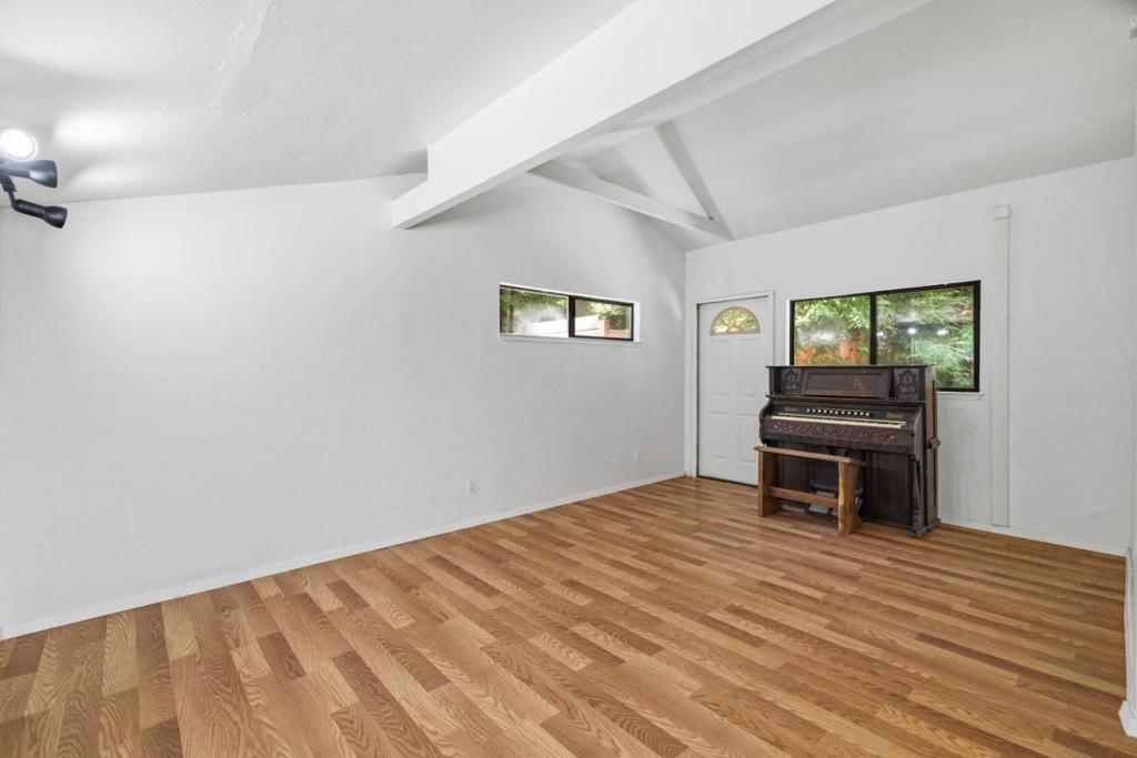 12489 Coleman Avenue Property Photo 4