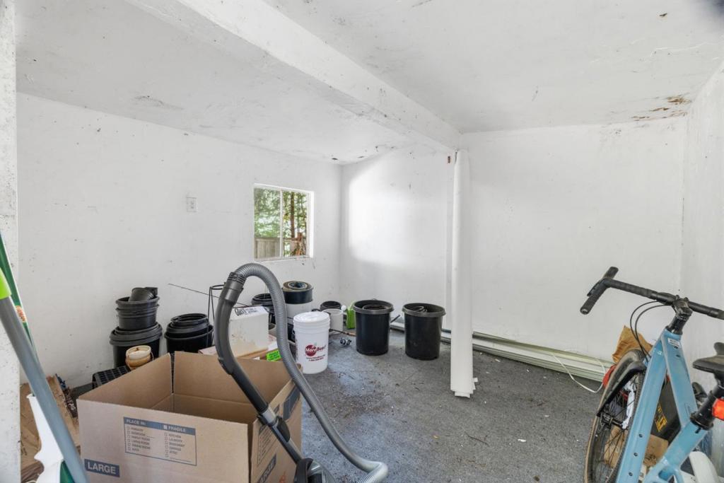 12489 Coleman Avenue Property Photo 35