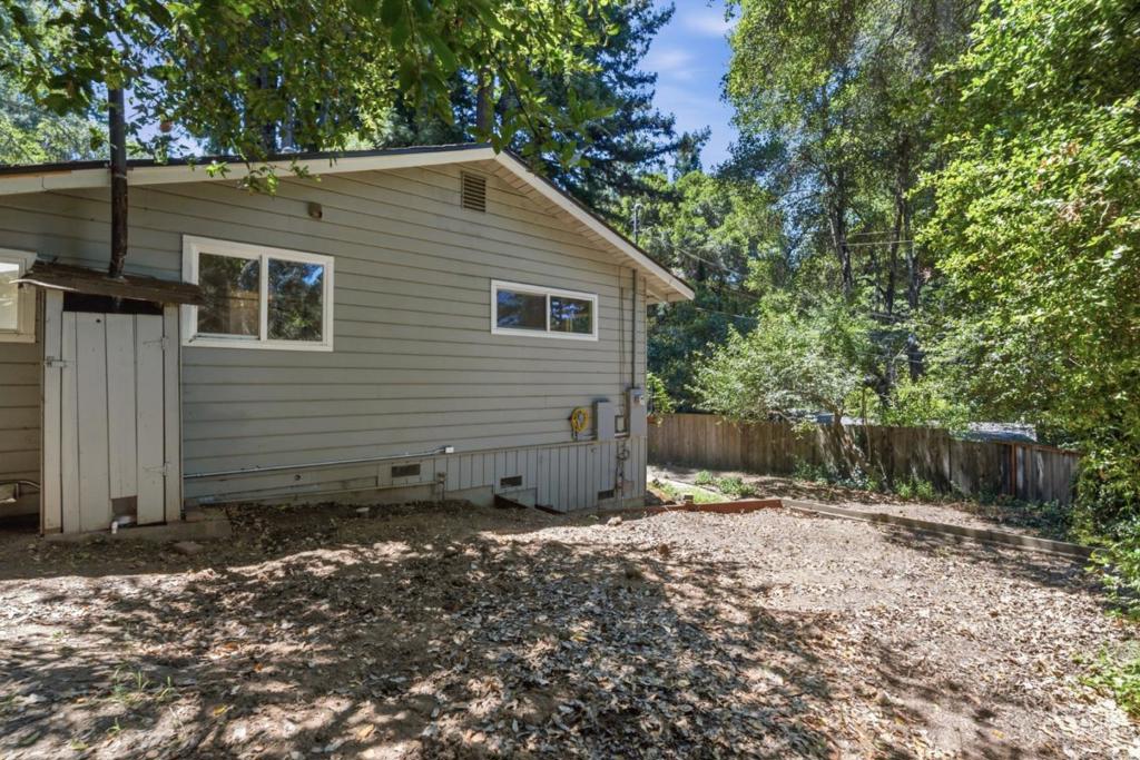 12489 Coleman Avenue Property Photo 46