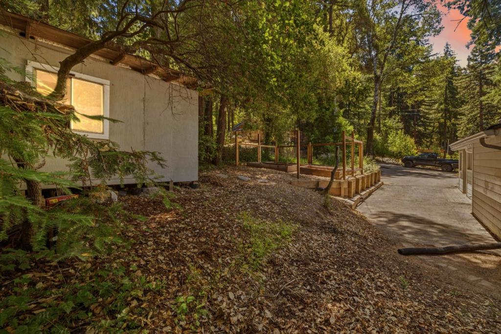 12489 Coleman Avenue Property Photo 70
