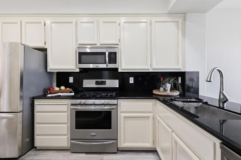 504 Shoal Circle Property Photo 14