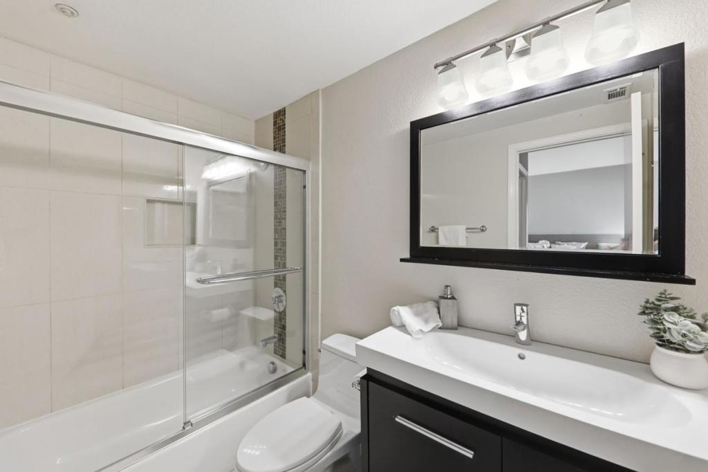 504 Shoal Circle Property Photo 20