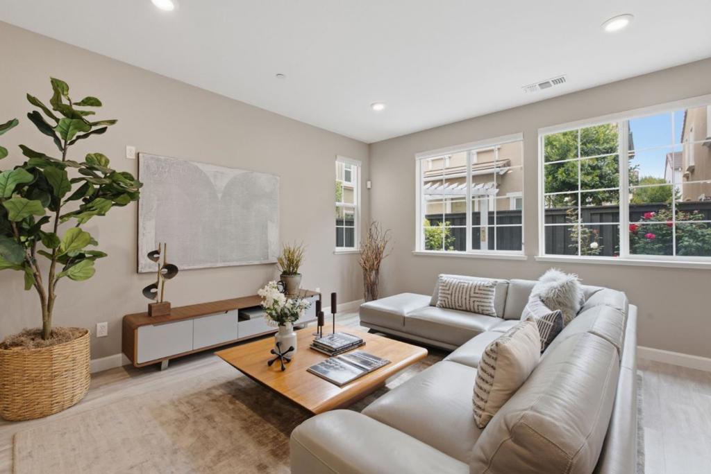 1429 Poppy Lane Property Photo 4