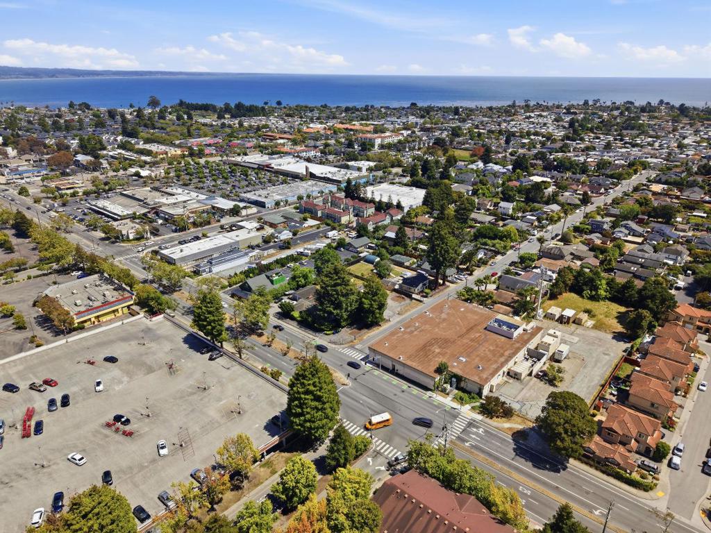 ML82054966 Property Photo 5