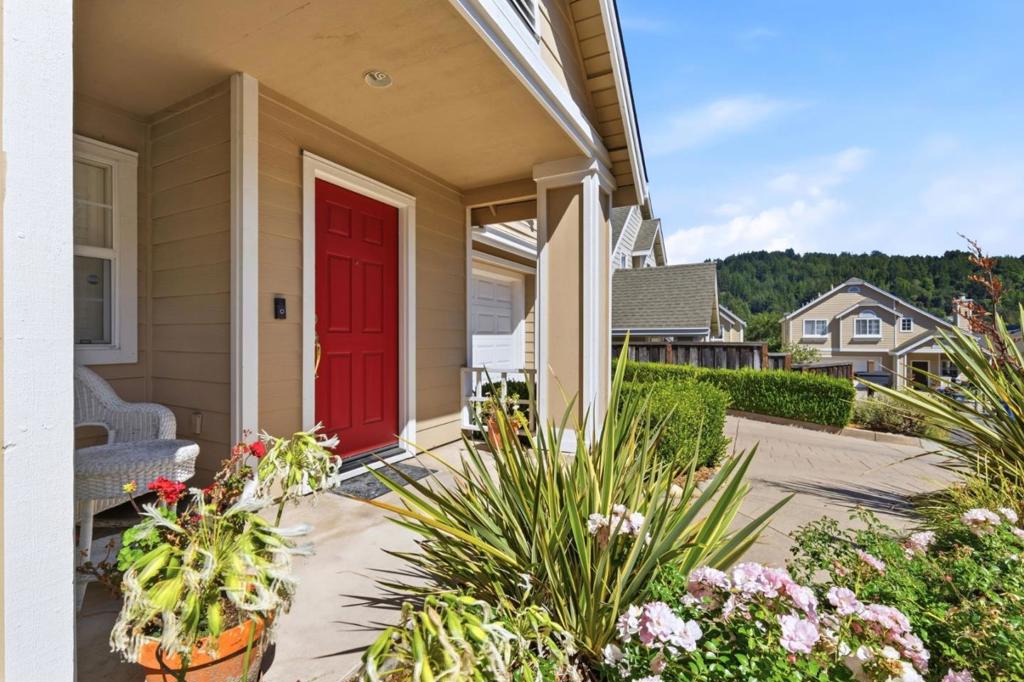 15 Windward Place Property Photo 4