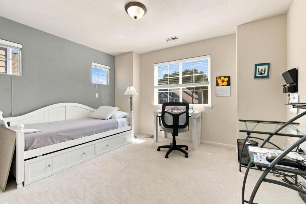 15 Windward Place Property Photo 14