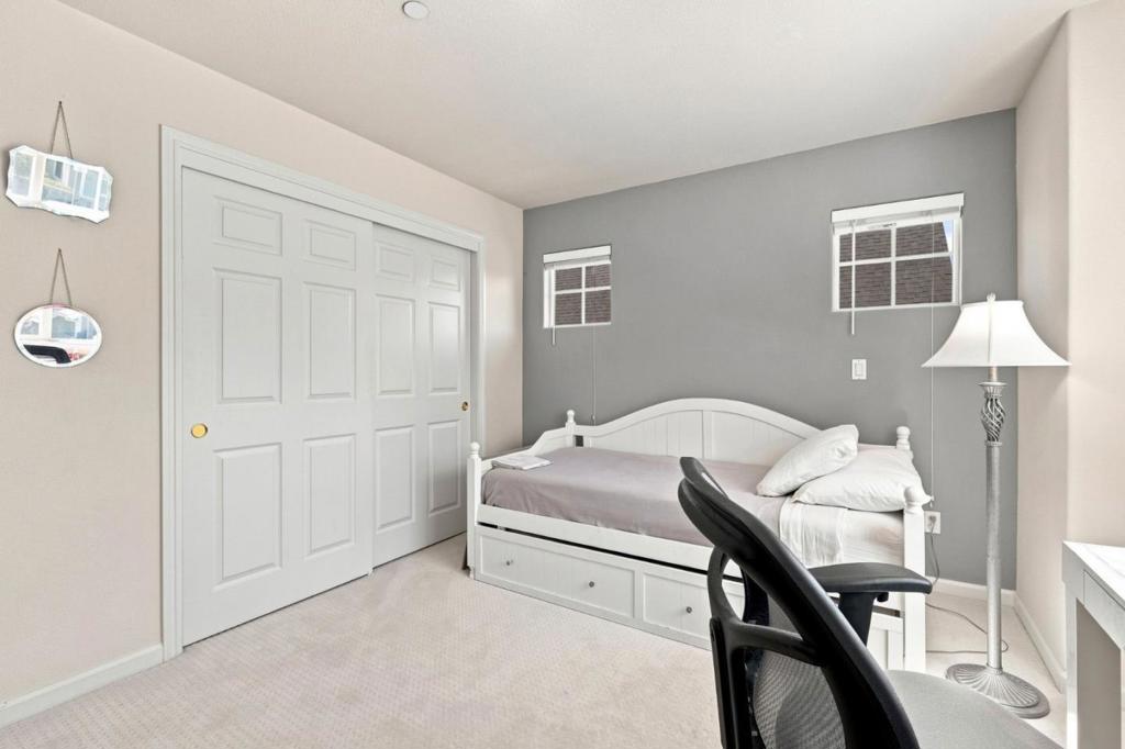 15 Windward Place Property Photo 15