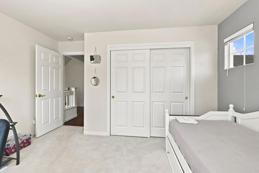 15 Windward Place Property Photo 16