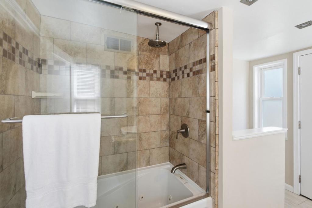 2268 Maywood Avenue Property Photo 19