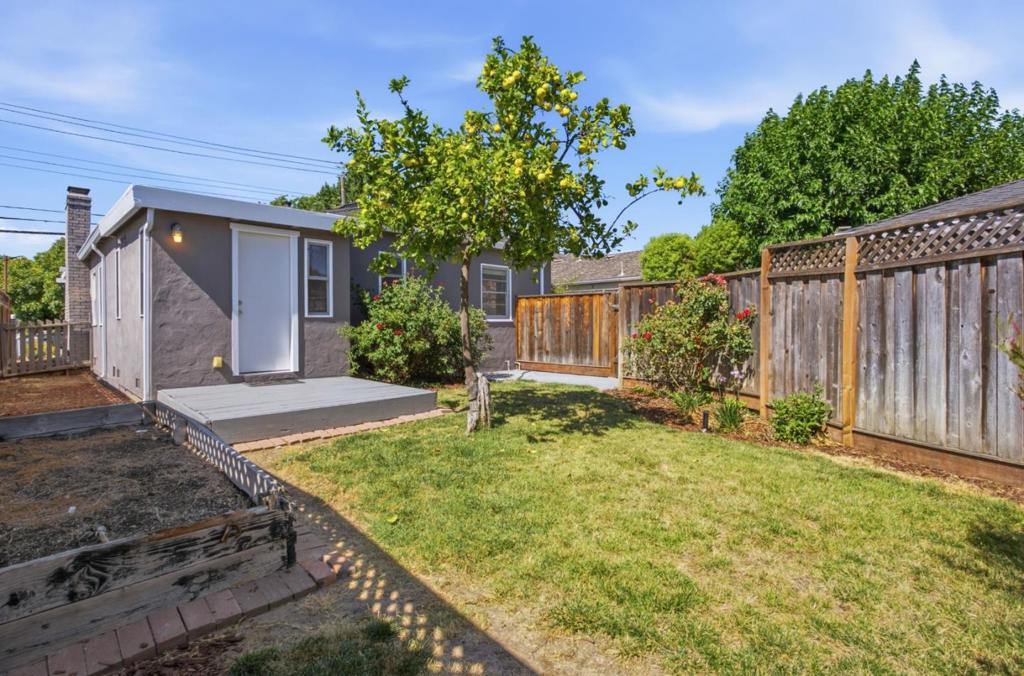 2268 Maywood Avenue Property Photo 24