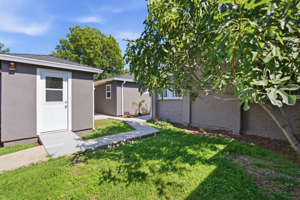 2268 Maywood Avenue Property Photo 31