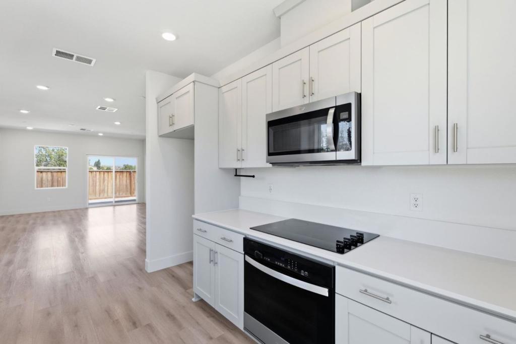 9192 Wickham Court Property Photo 14