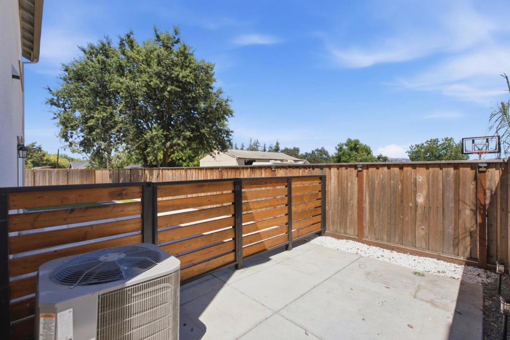 9192 Wickham Court Property Photo 34