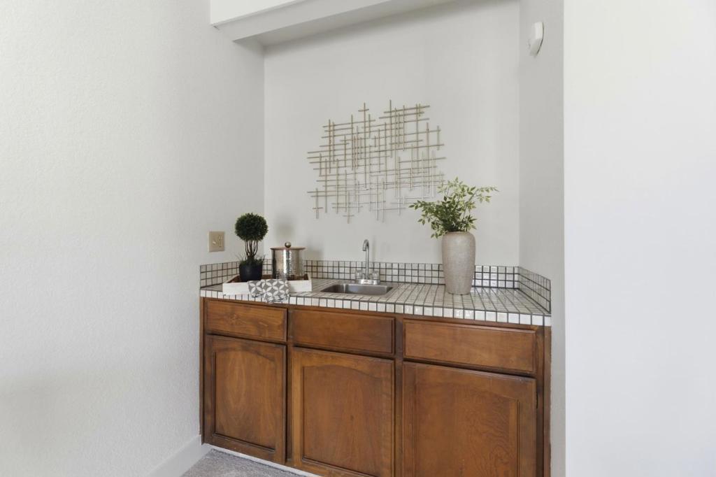 20714 Celeste Circle Property Photo 7