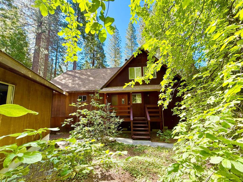 2624 Indian Rock Road Property Photo 1