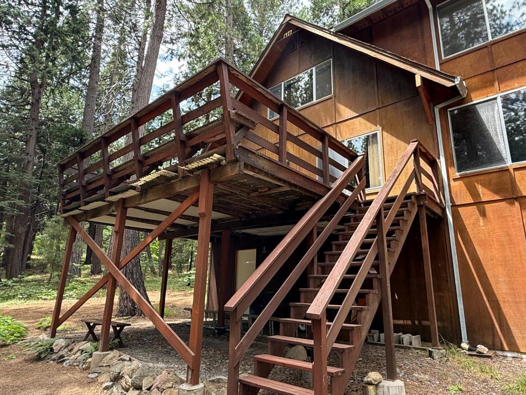 2624 Indian Rock Road Property Photo 4