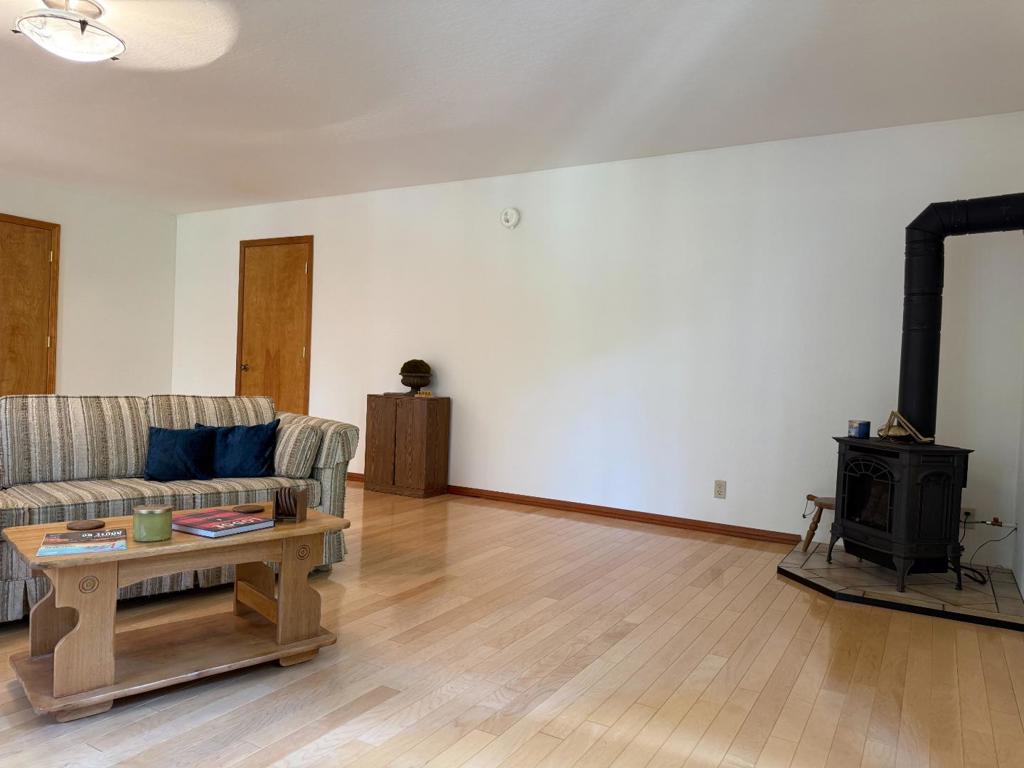 2624 Indian Rock Road Property Photo 37