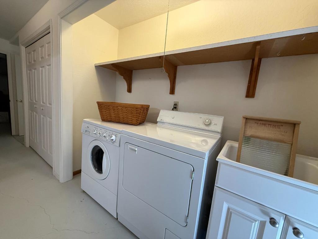 2624 Indian Rock Road Property Photo 42