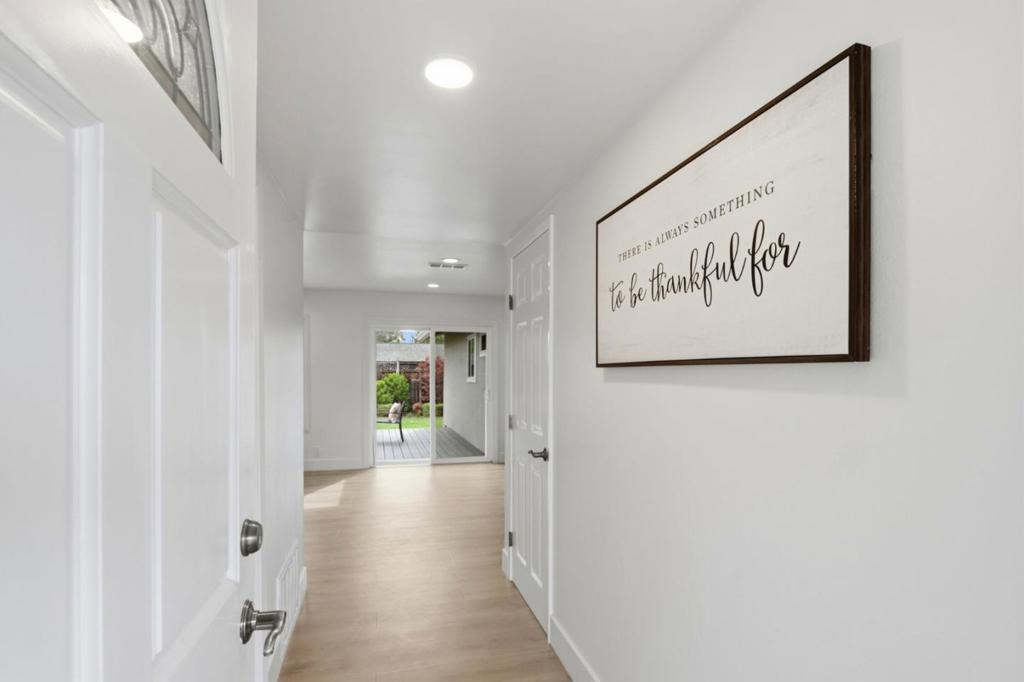 5064 Trenary Way Property Photo 6