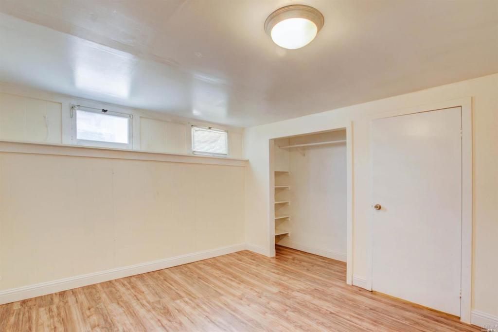 206 Crest Street Property Photo 14
