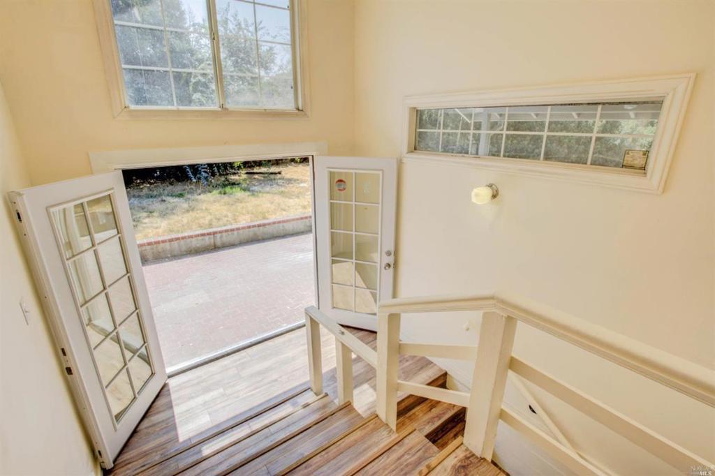 206 Crest Street Property Photo 21