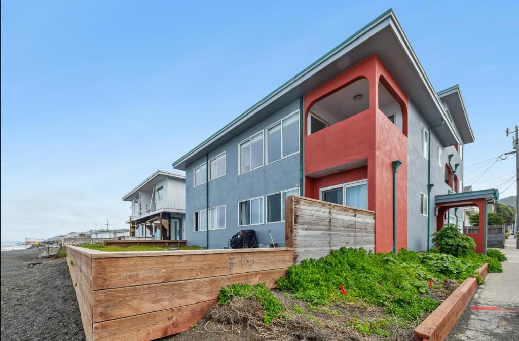 1 Paloma Avenue Property Photo 2