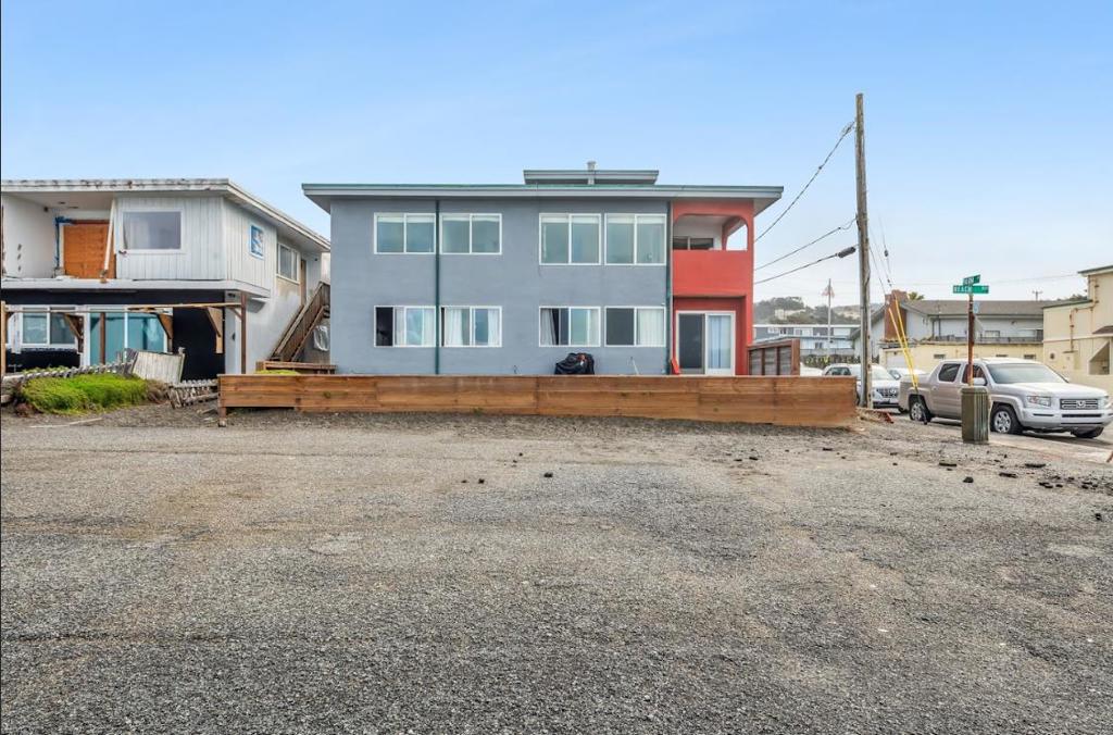 1 Paloma Avenue Property Photo 3