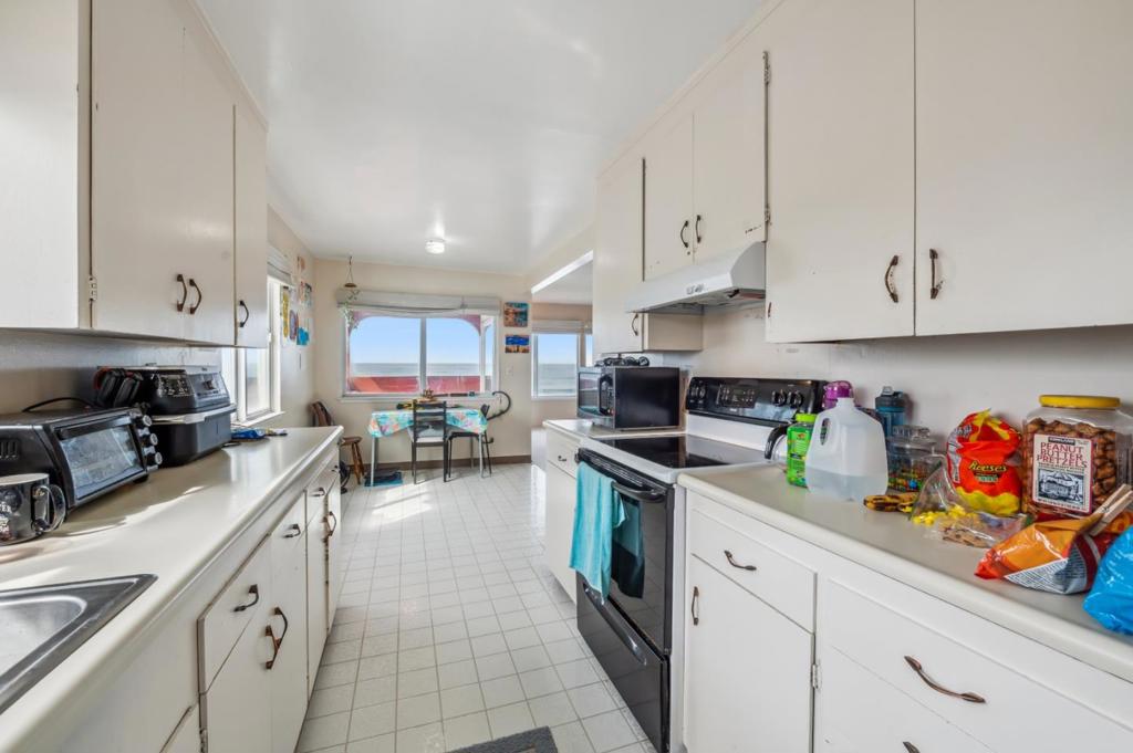 1 Paloma Avenue Property Photo 21