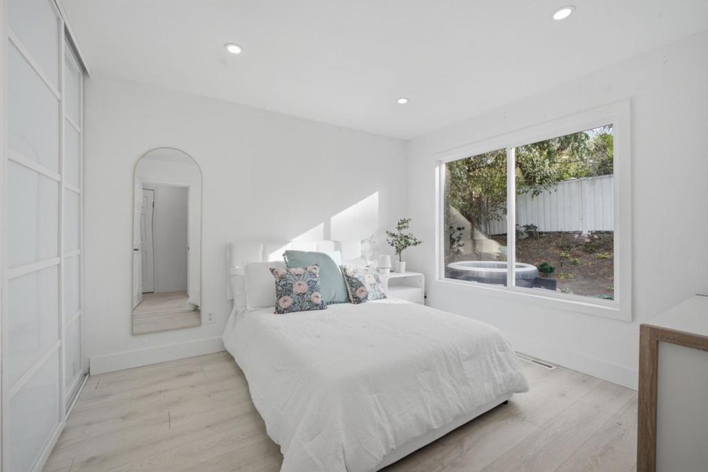 4334 Cowell Road Property Photo 17