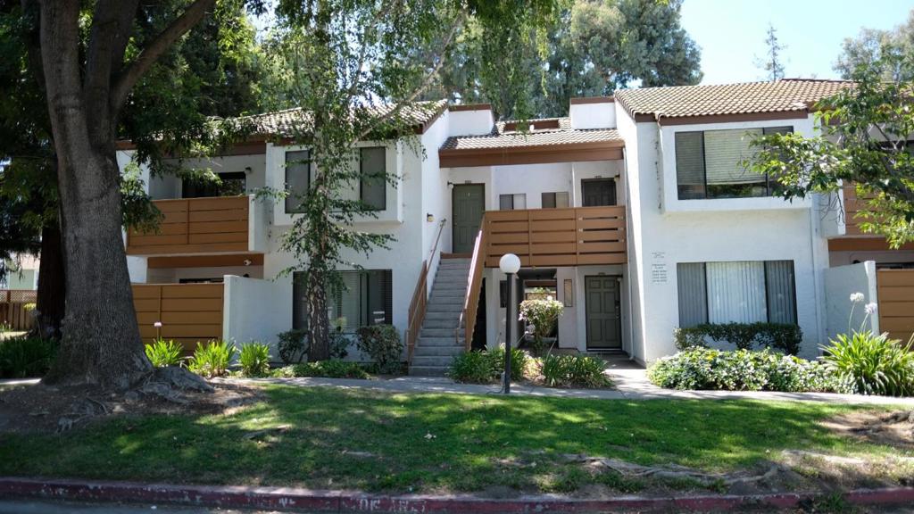 2452 Sequester Court Property Photo 1
