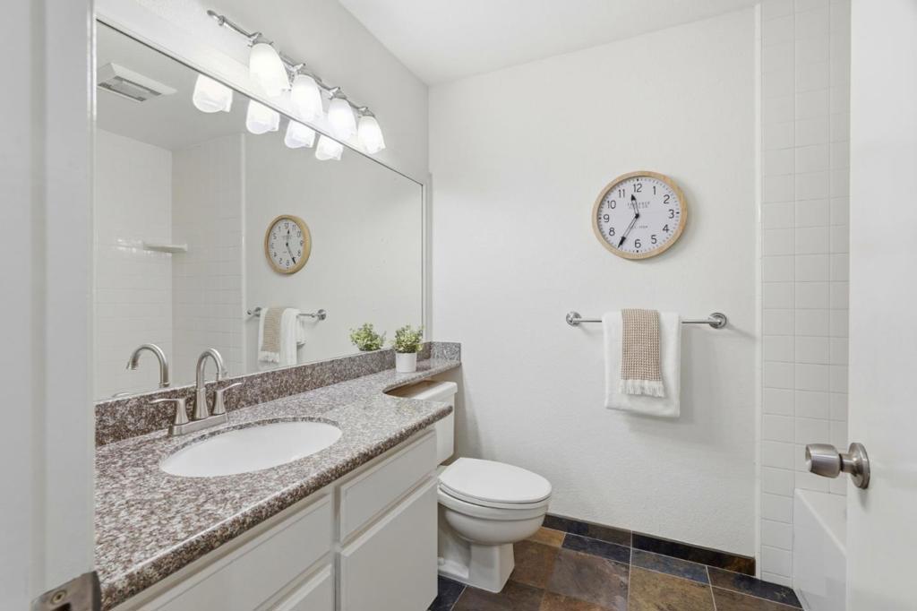 1652 Braddock Court Property Photo 16