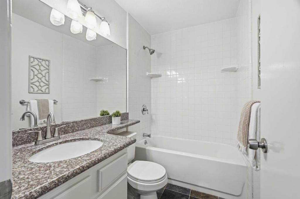 1652 Braddock Court Property Photo 17