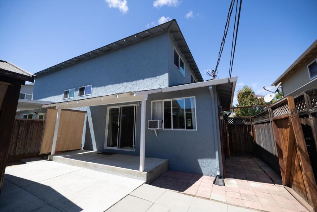 12741276 Flora Avenue Property Photo 5