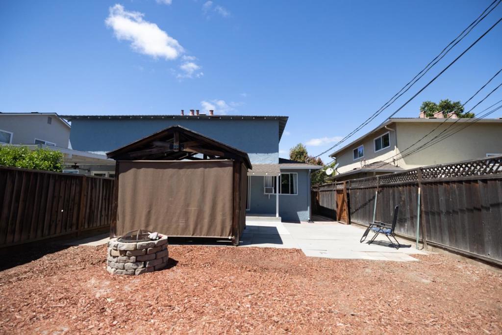 12741276 Flora Avenue Property Photo 6